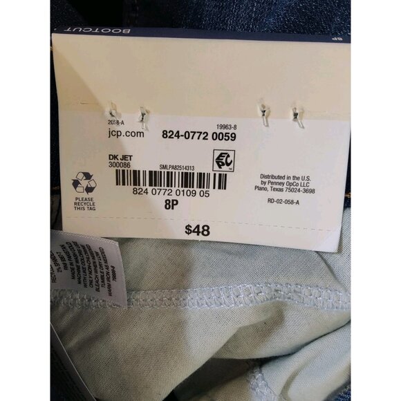 St. John's Bay Bootcut Secretly Slender Medium Wash Mid-Rise Jeans 8P NWT - Picture 7 of 8